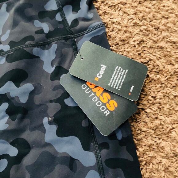 Bass Outdoor Women's Catamount Leggings Stretch‎ Camo Black Gray Size Large - Picture 4 of 7